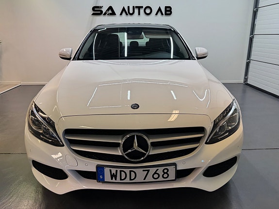 Mercedes-Benz C220 d 4 of 5