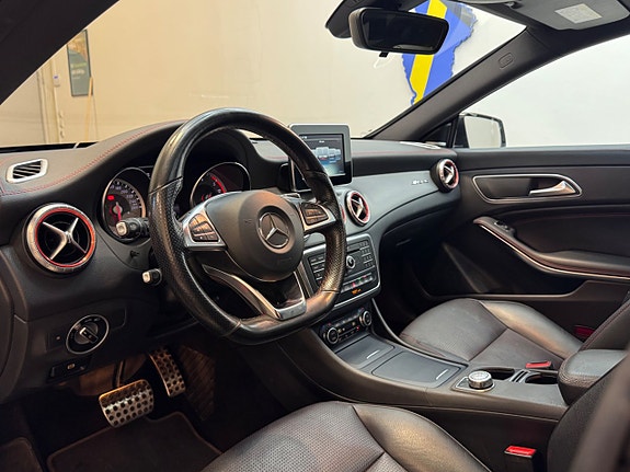 Mercedes-Benz CLA220 9 of 27