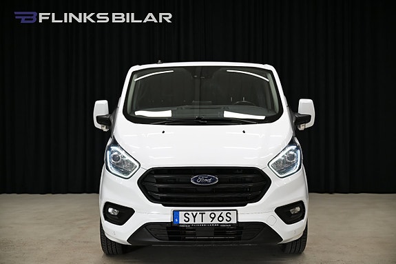 Ford Transit Custom 8 of 24