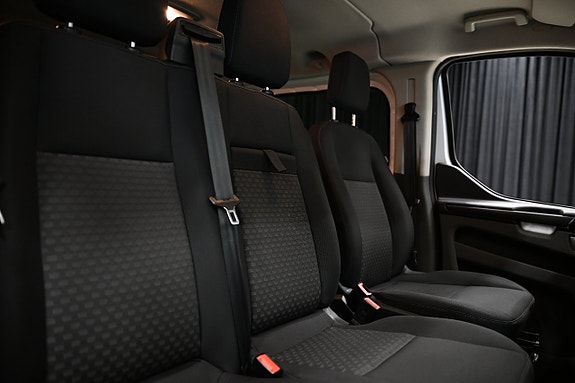 Ford Transit Custom 11 of 24