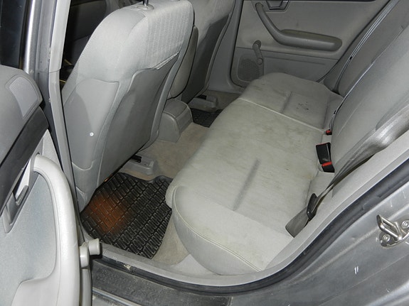 Audi A4 12 of 30
