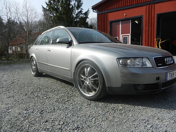 Audi A4 4 of 30