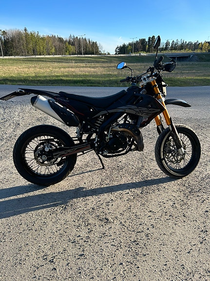 Rieju Drac SM Pro Black Edition 4 of 13
