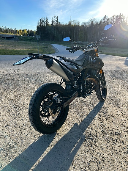 Rieju Drac SM Pro Black Edition 7 of 13