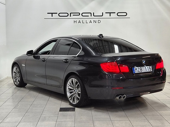BMW 520d 4 of 5