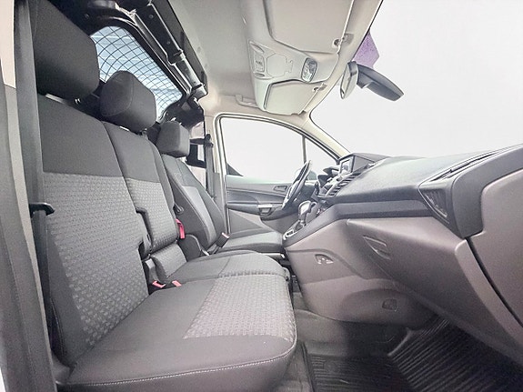 Ford Transit Connect 13 of 23