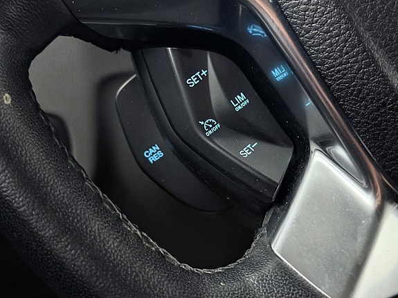 Ford Transit Connect 16 of 23