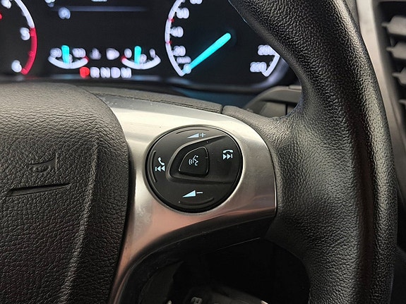 Ford Transit Connect 17 of 23