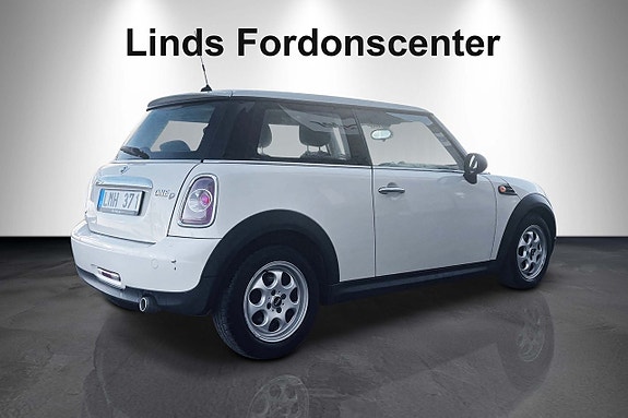 MINI One 2 of 5