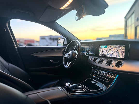 Mercedes-Benz E220 16 of 18