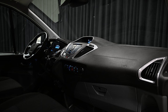 Ford Transit Custom 29 of 29