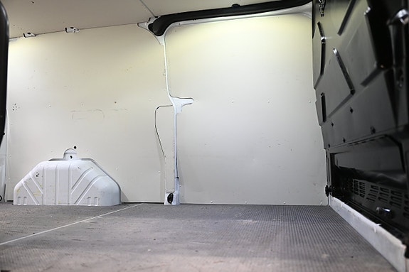 Ford Transit Custom 9 of 29