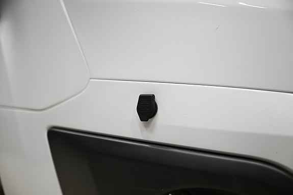 Ford Transit Custom 13 of 29