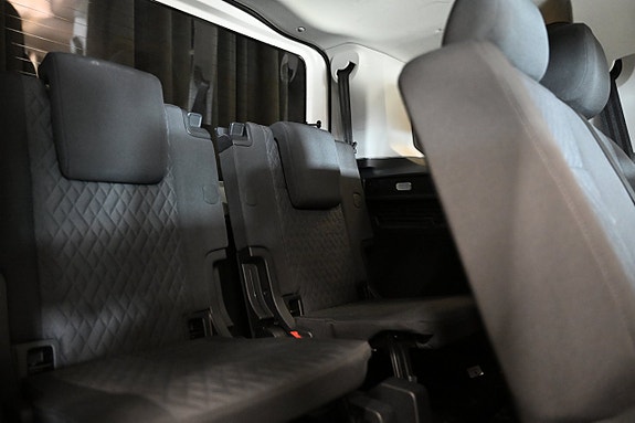 Volkswagen Caddy 16 of 30