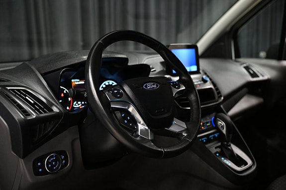 Ford Transit Connect 14 of 26