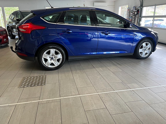 Ford Focus 4 of 5