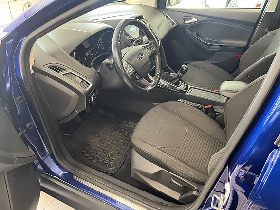 Ford Focus 7 of 11