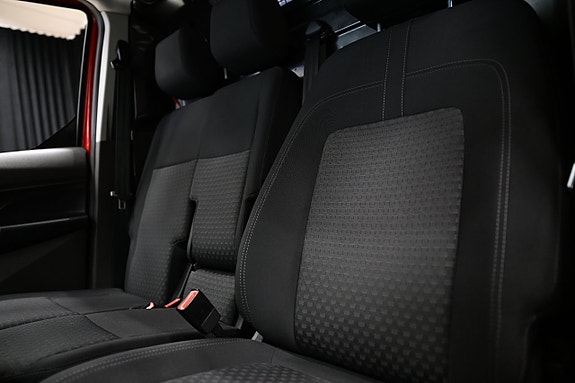 Ford Transit Connect 16 of 25