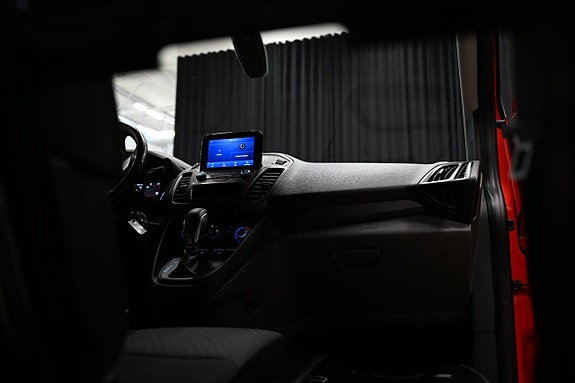 Ford Transit Connect 8 of 25