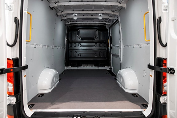 Volkswagen Crafter 4 of 4