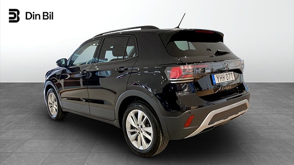 Volkswagen T-Cross 3 of 12