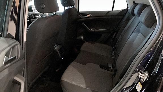 Volkswagen T-Cross 11 of 12