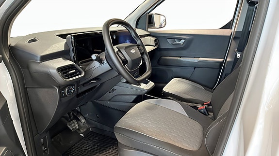 Ford E-Courier 3 of 12