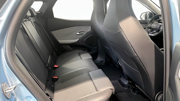 Ford Explorer 8 of 8