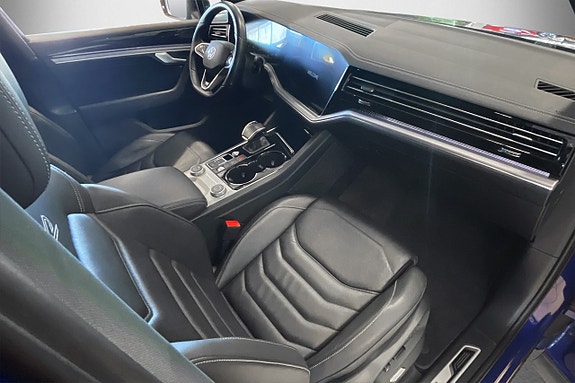 Volkswagen Touareg 8 of 8