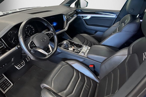Volkswagen Touareg 4 of 8