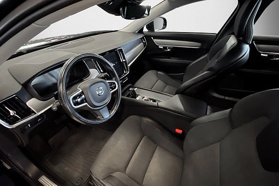 Volvo V90 Cross Country 4 of 5