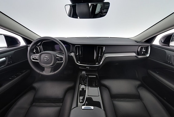 Volvo V60 13 of 27