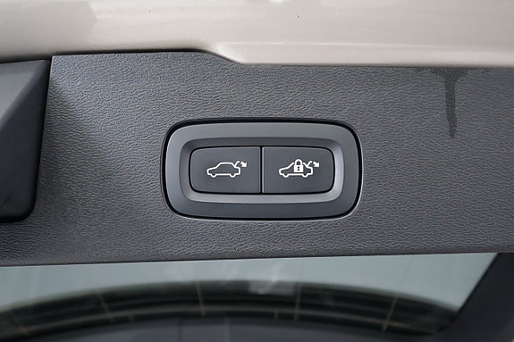 Volvo V60 27 of 27