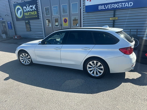 BMW 328i 5 of 5