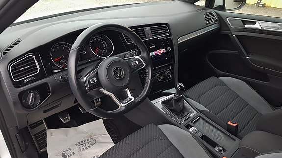 Volkswagen Golf-Serie 14 of 24