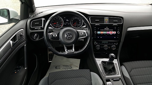 Volkswagen Golf-Serie 5 of 5