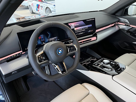 BMW 530e 6 of 14