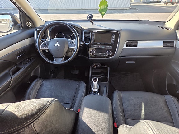 Mitsubishi Outlander 14 of 14