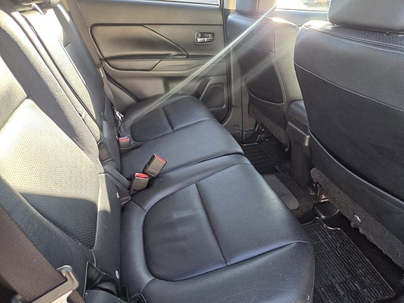 Mitsubishi Outlander 10 of 14