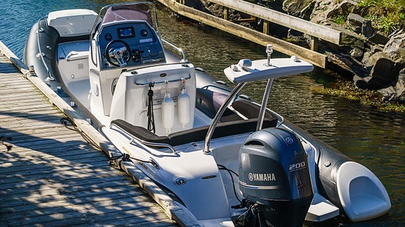 Grand GL 650 BE -26 Yamaha F 150 LCC -26 6 of 30