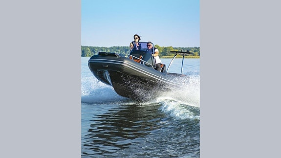 Grand GL 650 BE -26 Yamaha F 150 LCC -26 10 of 30
