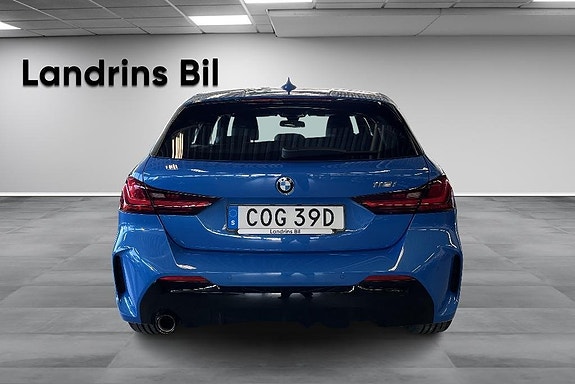 BMW 118i 5 of 5