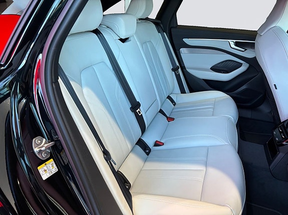 Audi A6 13 of 13