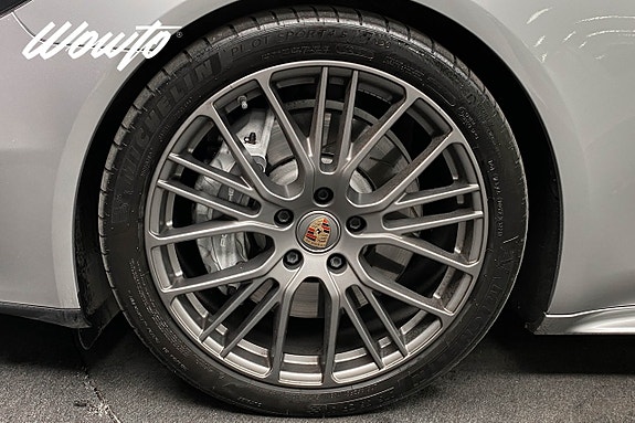 Porsche Panamera 4 23 of 23