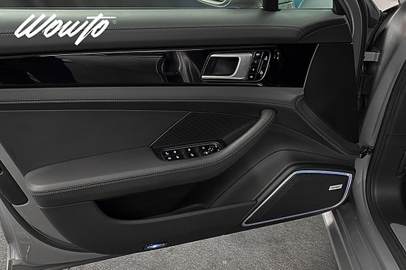 Porsche Panamera 4 9 of 23