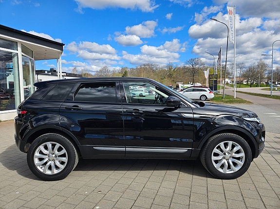 Land Rover Range Rover Evoque 4 of 5