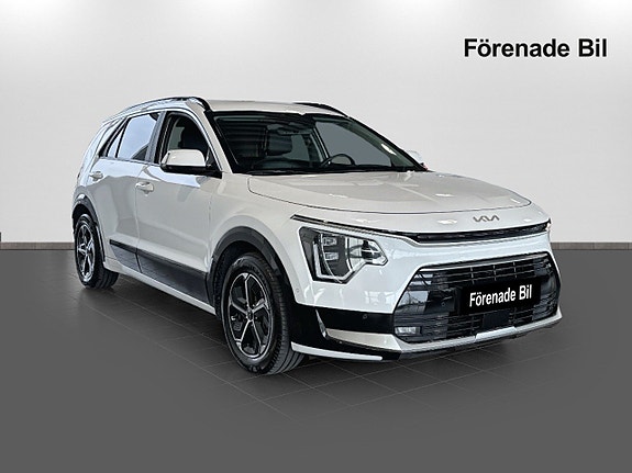 Kia Niro 2 of 16