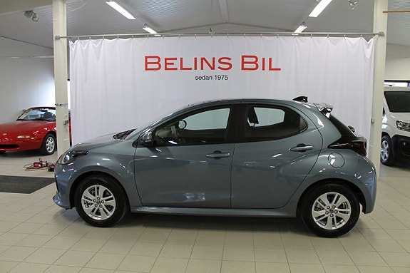 Mazda 2 2 of 5