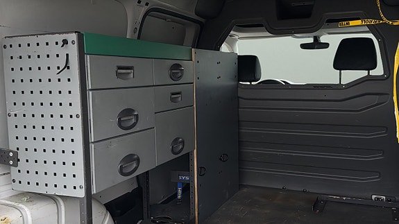 Volkswagen Caddy Maxi 12 of 12