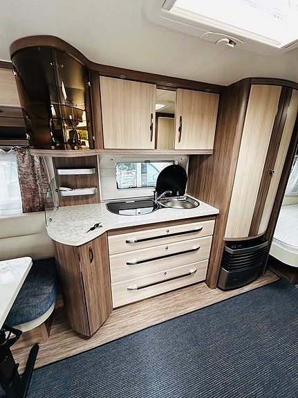 Hobby 560 UL DE LUXE FÖRTÄLT, MOVER 3 of 5